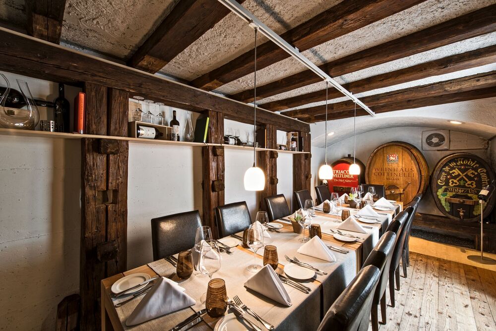 Chesa - Hotel & Restaurant